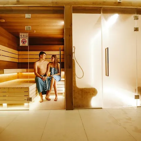 Sulkowski Conference فندق 3*