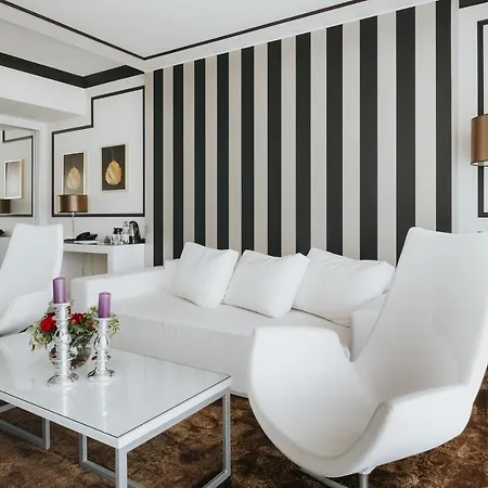 Sulkowski Conference 3* Boguszyn (Leszno)