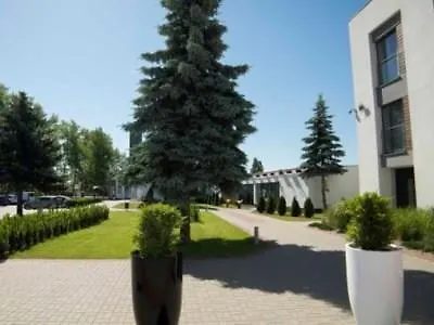 Sulkowski Conference 3*